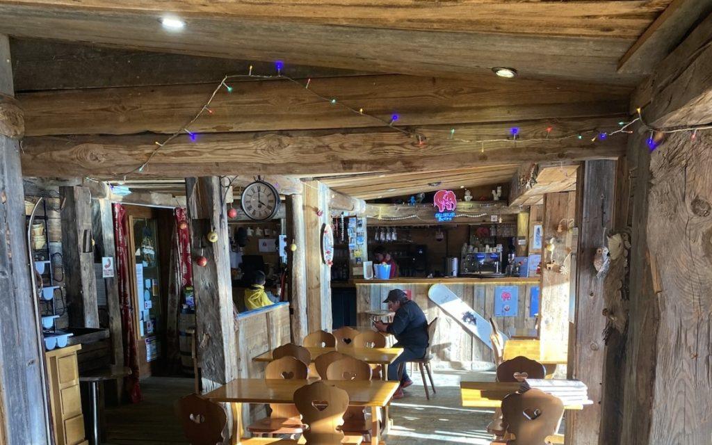 BAR RESTAURANT LICENCE IV FRONT DE NEIGE — photo 2
