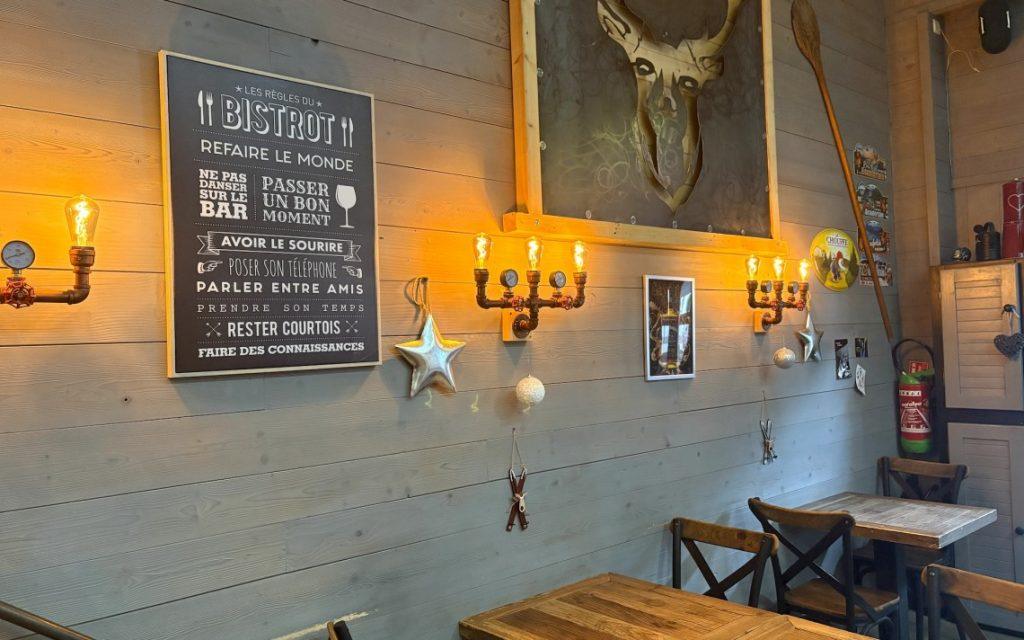 BAR RESTAURANT LICENCE IV STATION VILLAGE — photo 7