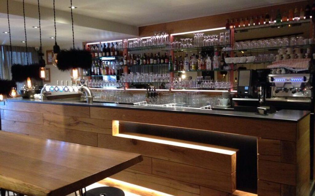 LA GRANGE BAR PUB  PRALOGNAN LA VANOISE — photo 2