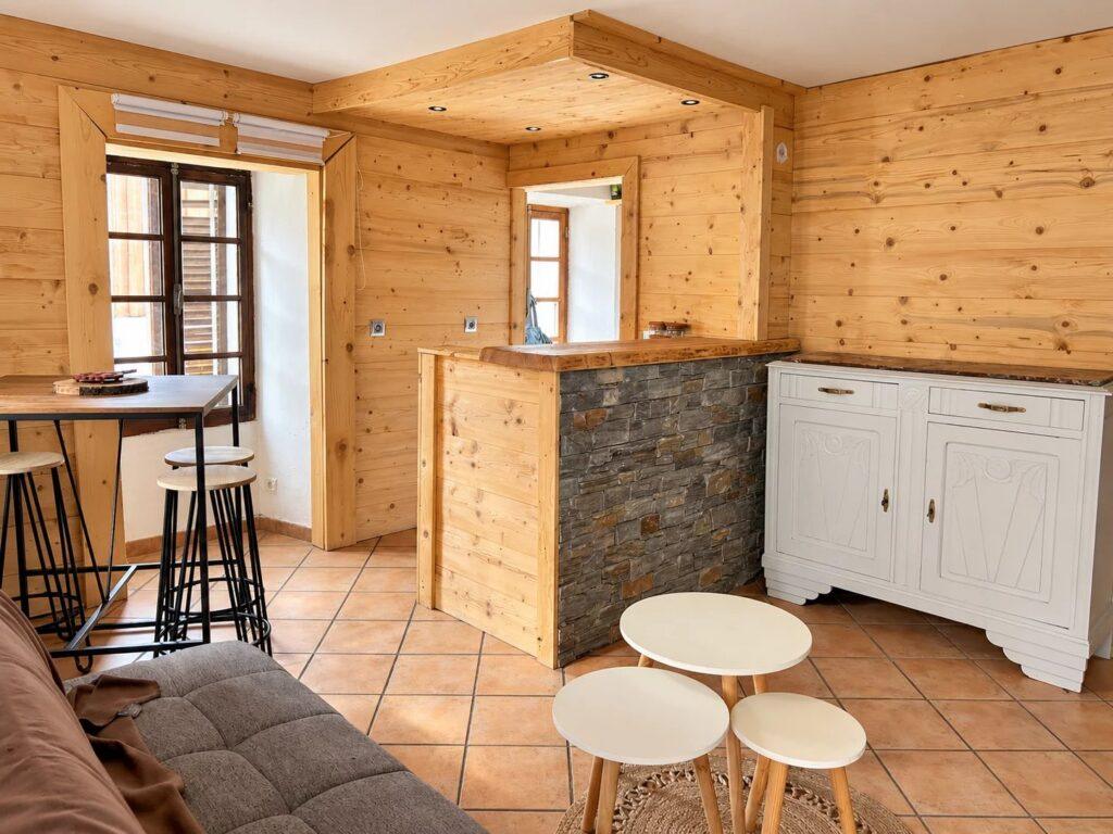 Maison savoyarde 3 pièces – Les Avanchers-Valmorel – Vue montagne – Fort potentiel — photo 1