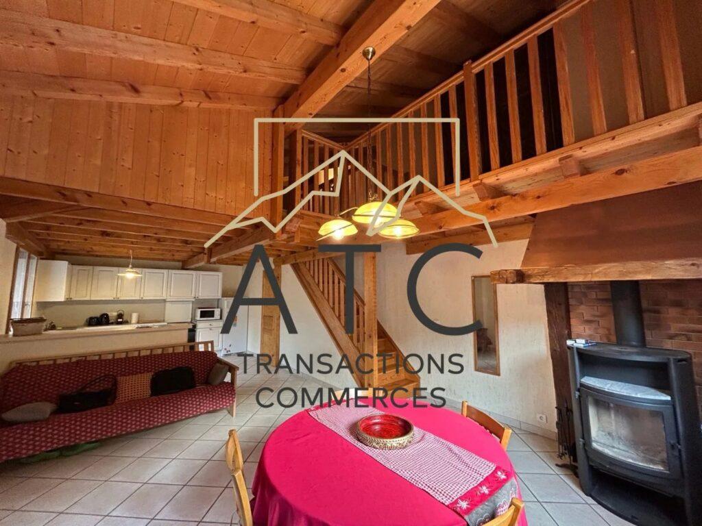 EXCLUSIVITÉ – Maison de village avec terrain — photo 1