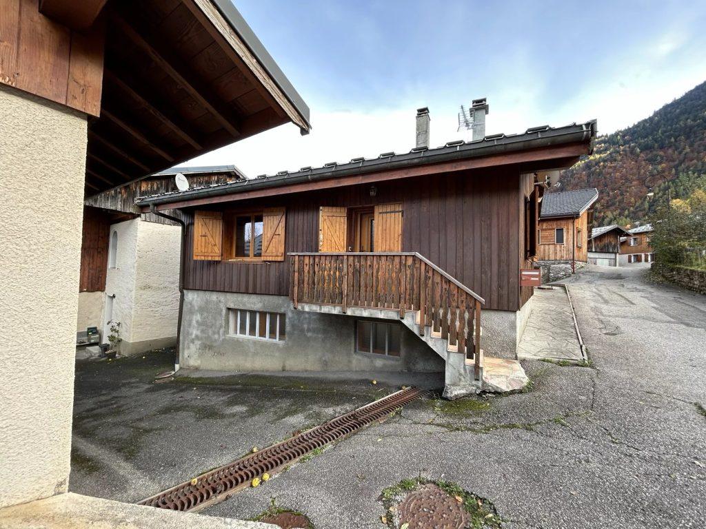 EXCLUSIVITÉ – Maison de village avec terrain — photo 7